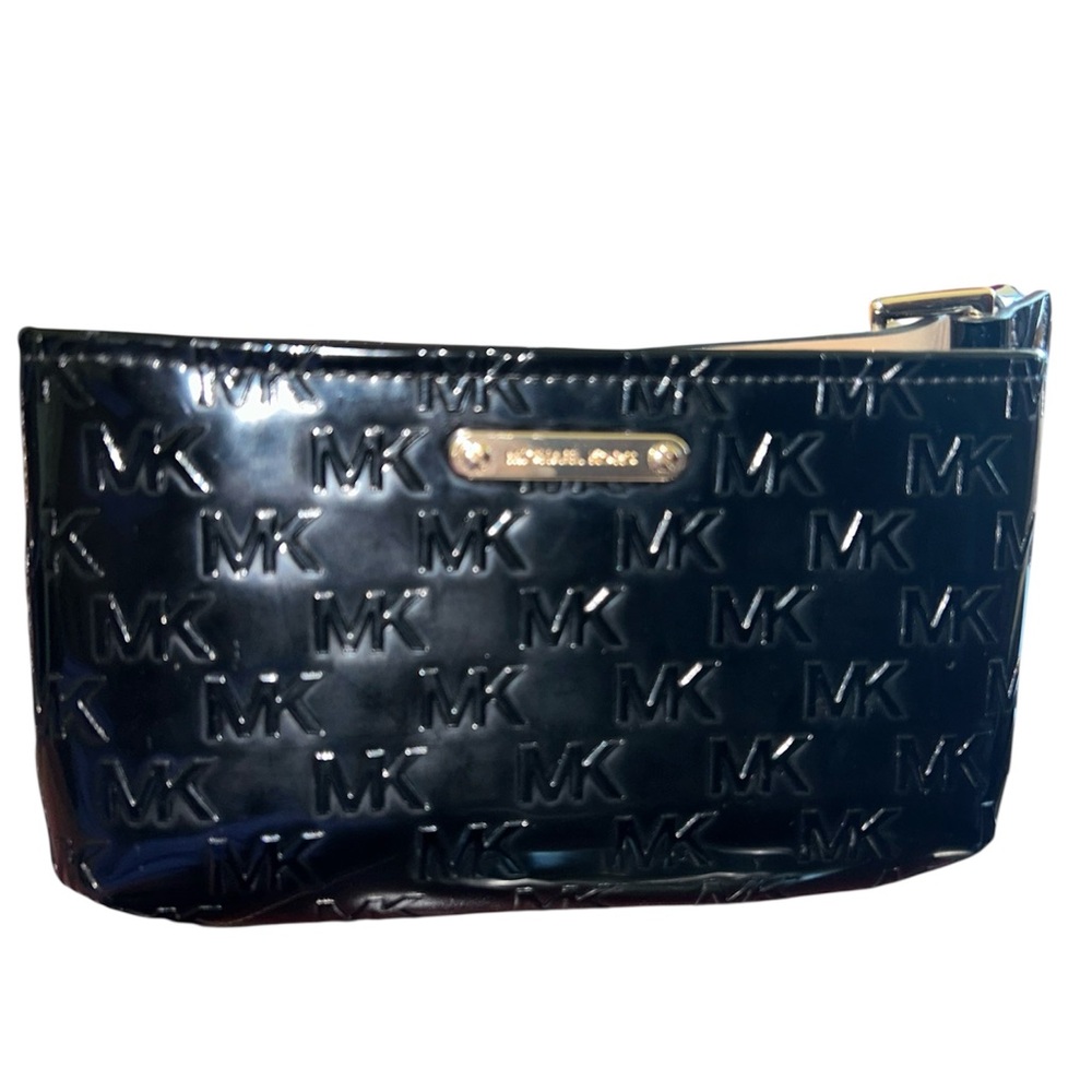 Michael Kors Patent Leather Black Logo Wristlet sz small:medium
